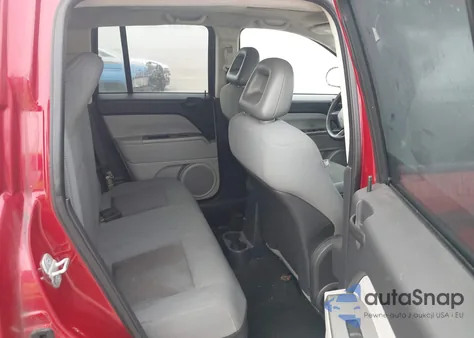 2007 Jeep Compass Sport from USA, damaged, VIN 1J8FT47W27D250175